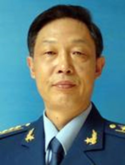 杨明臣